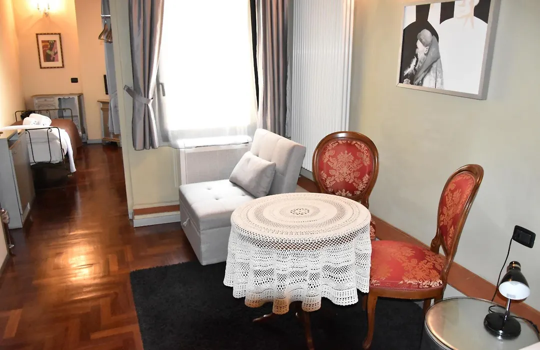 The Black Sheep B&B-1